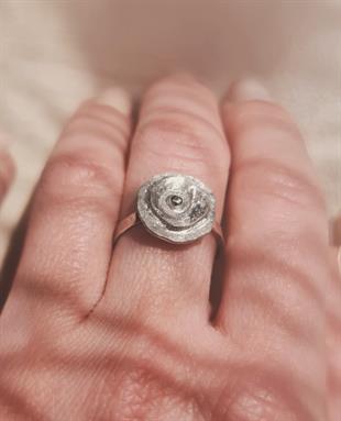 White Blossom Gümüş Yüzük