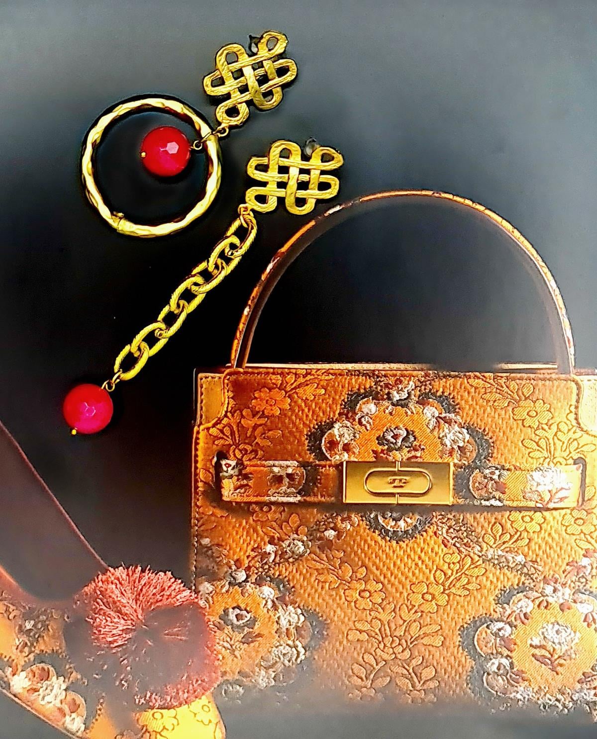 Aşk Düğümü Küpe