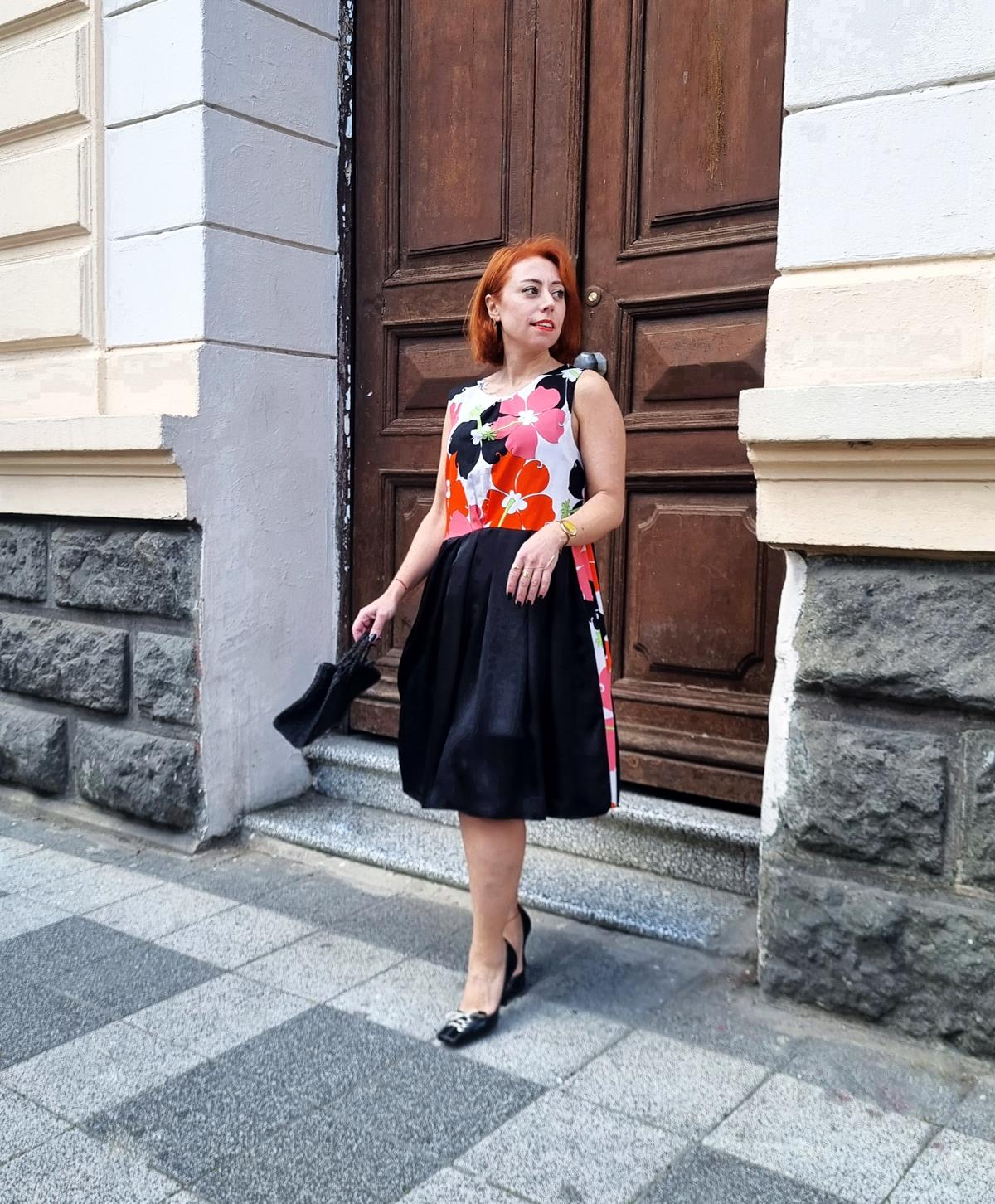 Asklepios Çiçek Desenli Sırt Dekolteli Tasarım Günlük Kadın Elbise