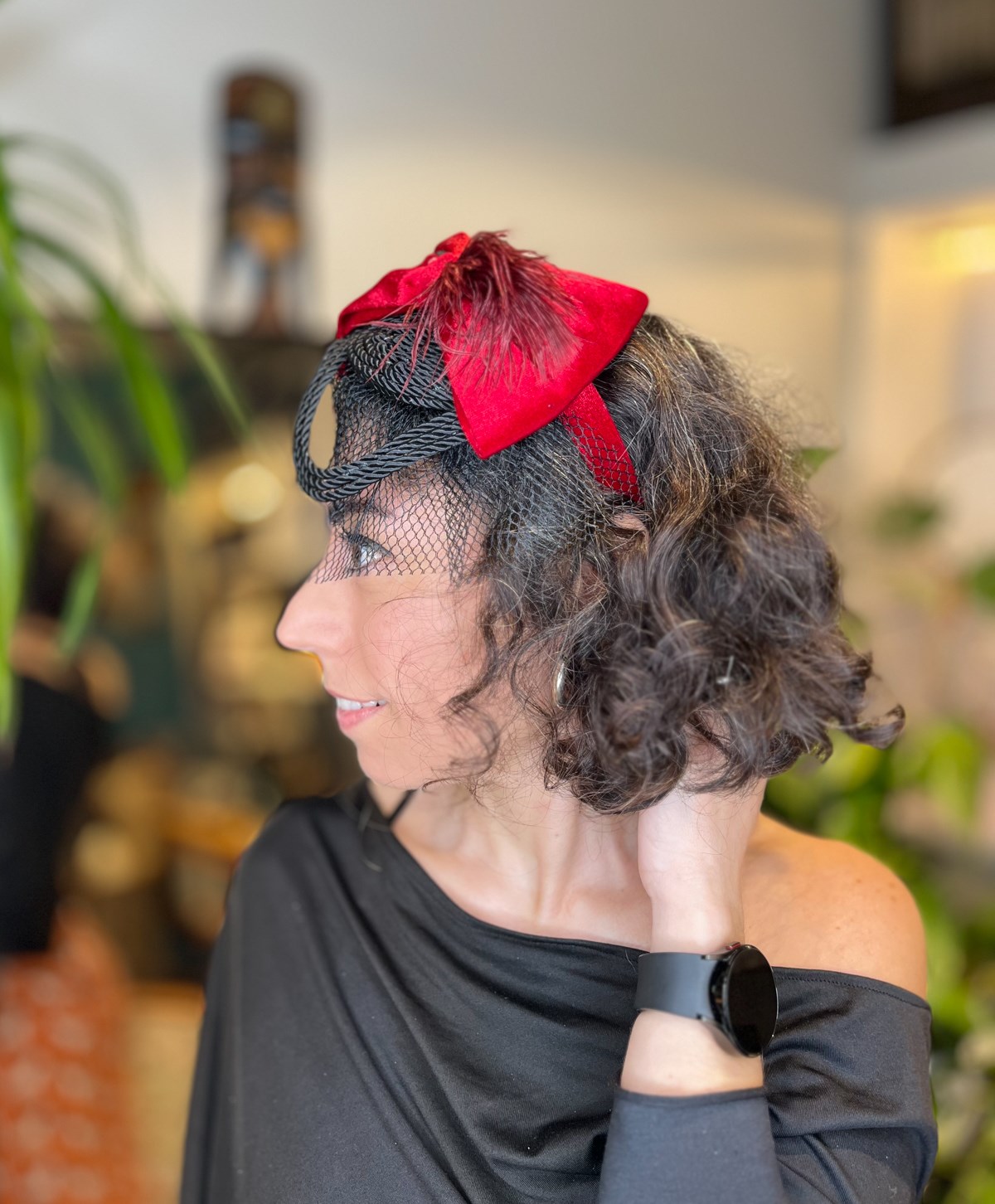 Kırmızı Kadife Taç