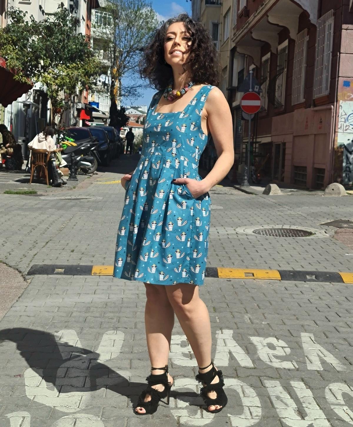 Magic Blue Sırt Dekolteli Elbise