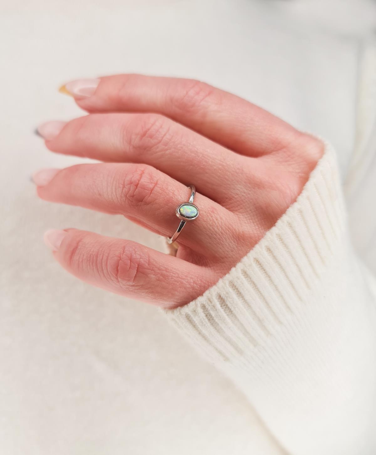 Mini Opal Taşlı Gümüş Yüzük
