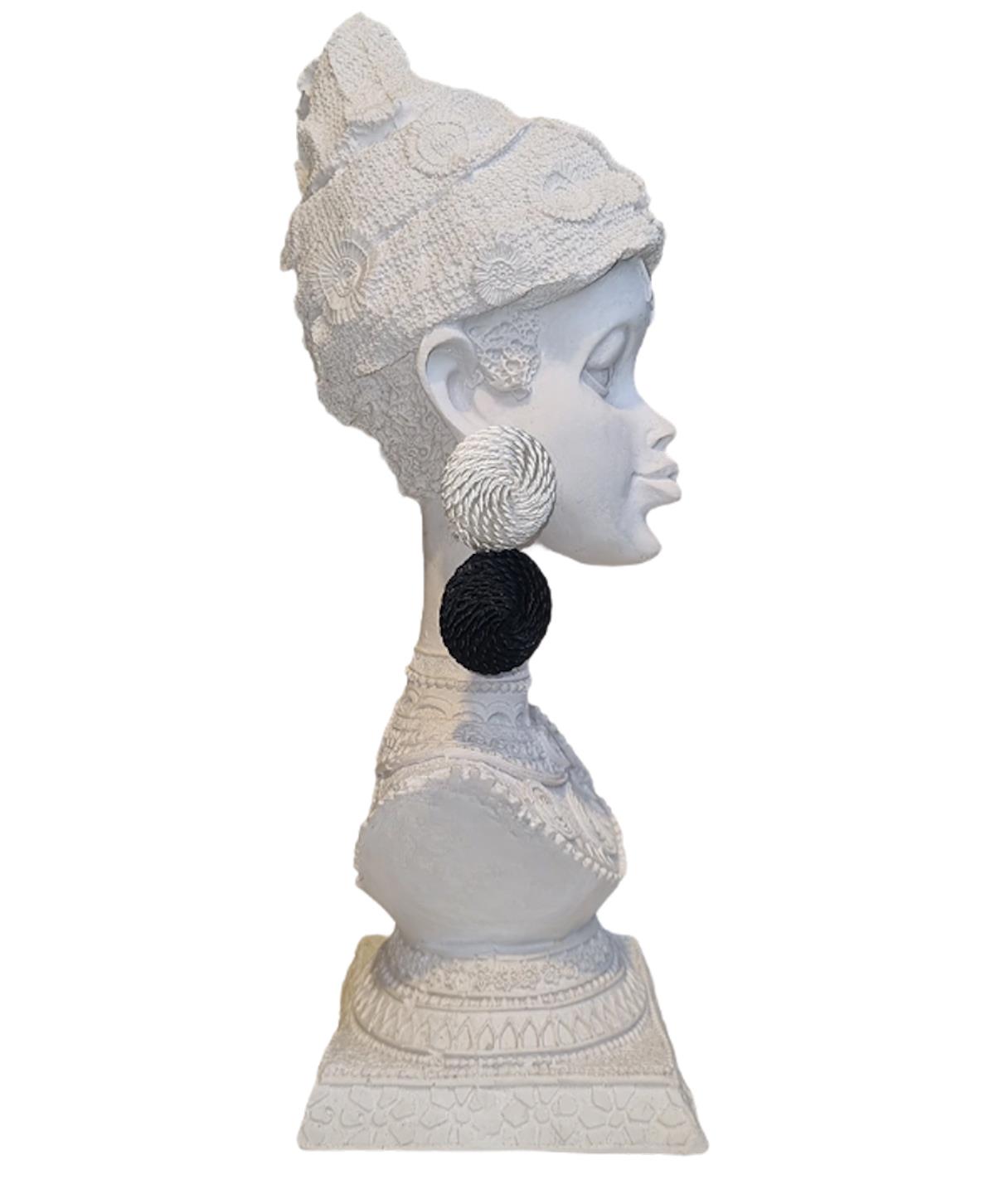 Mismatch Siyah Beyaz Küpe