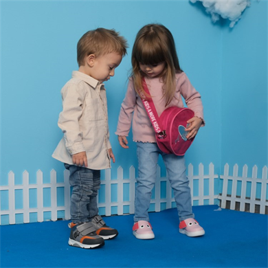 A More Kız Çocuk Postacı Çanta Fuşya