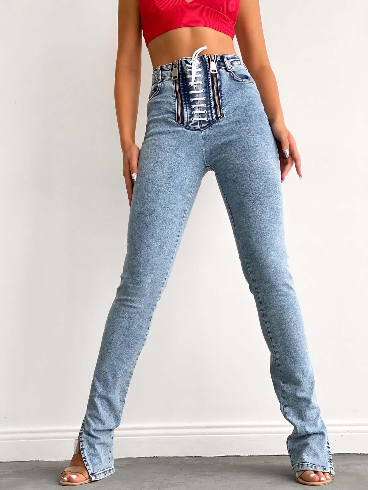 önü bağcık ve fermuar detaylı yırtmaçlı likralı denim pantolon
