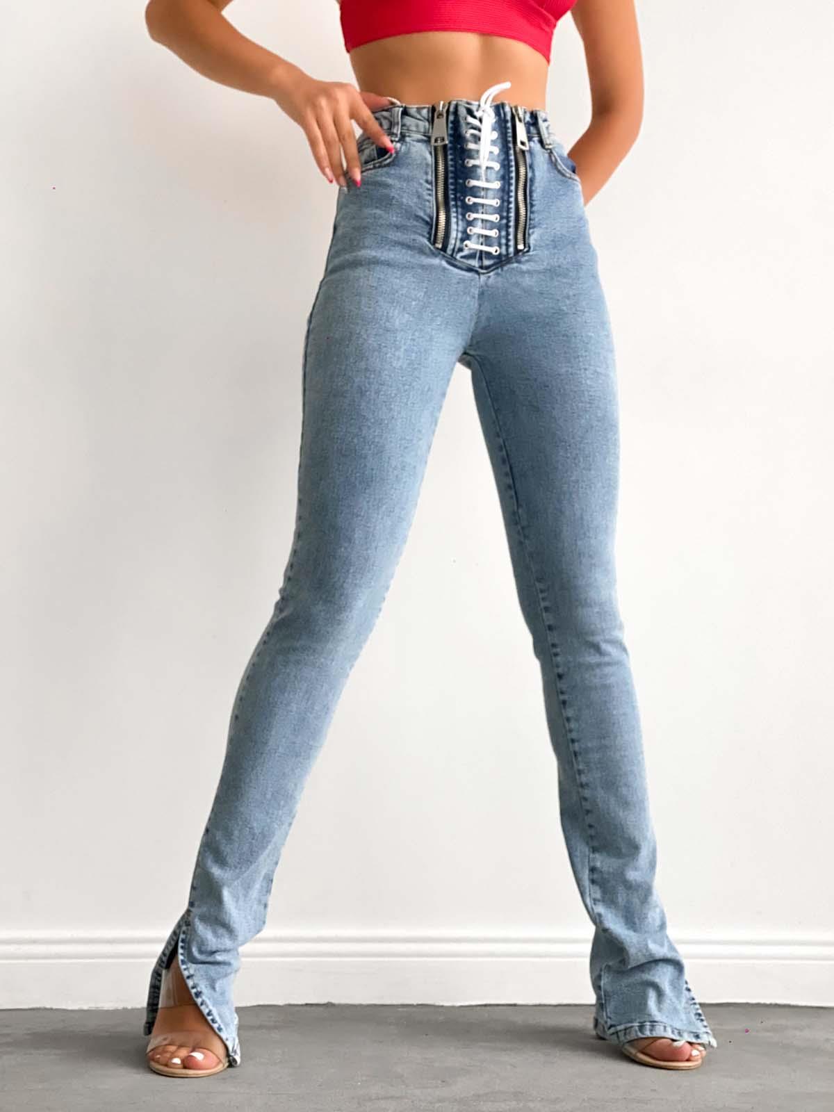 önü bağcık ve fermuar detaylı yırtmaçlı likralı denim pantolon