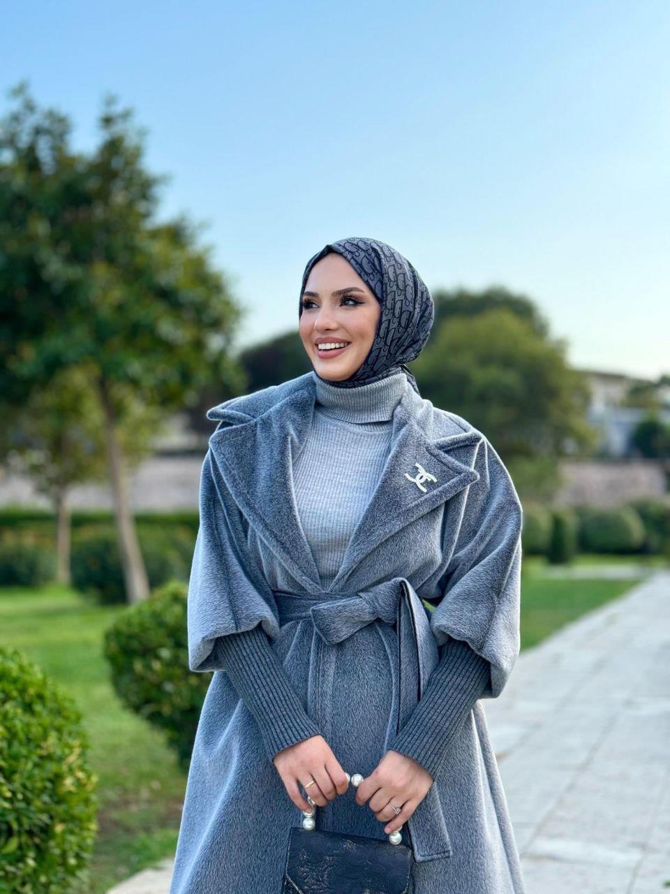 Bronş Detaylı Kaban Gri