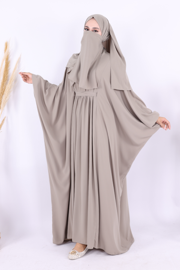 Kuşaklı Peçeli Ve  Şallı Elbise Vizon