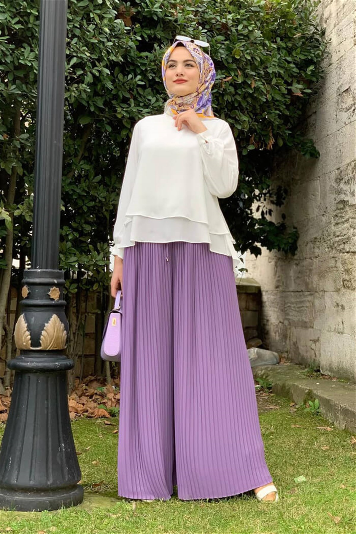 Lila Piliseli Pantolon 