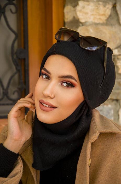 Siyah Yumoş Maskeli Bere 