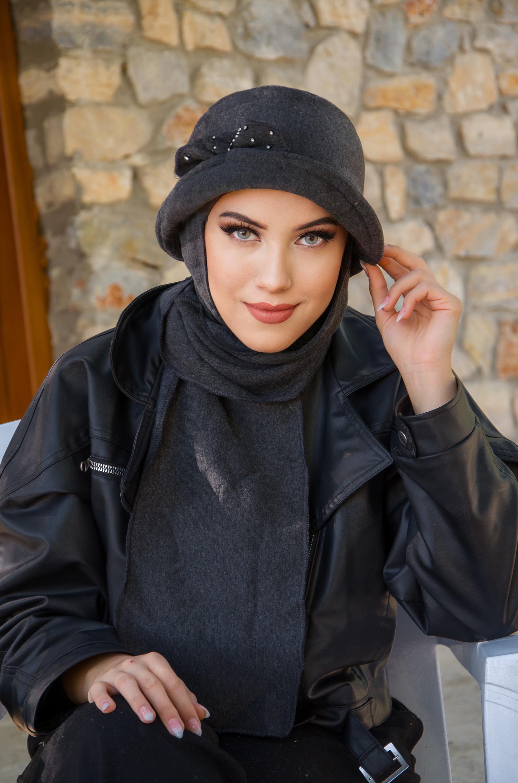 Antrasit Taşlı Aksesuarlı Vintage Şapka