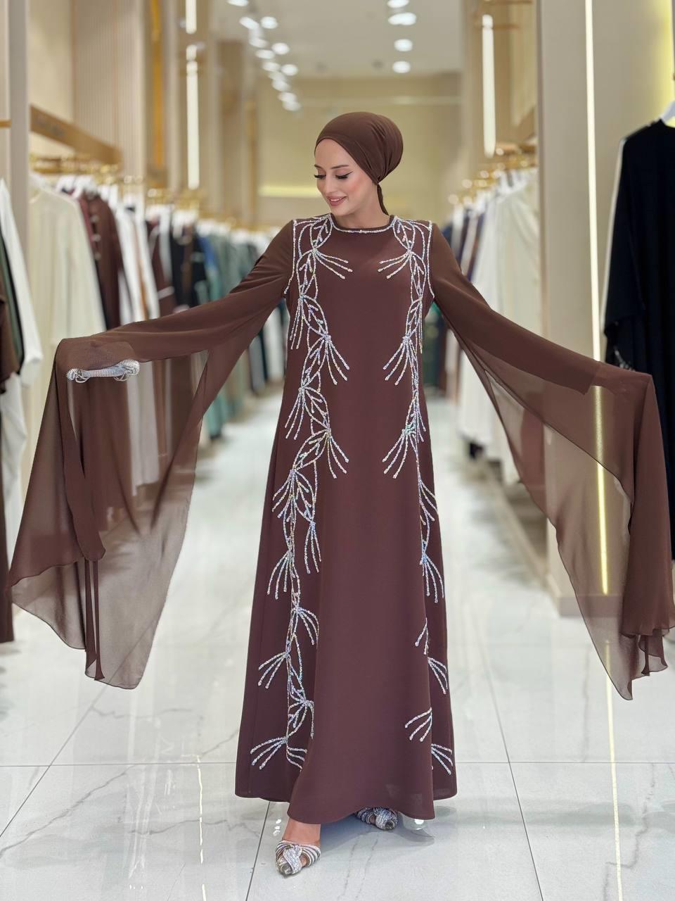 Pelerin Detaylı Taşlı Abiye Elbise Kahverengi 