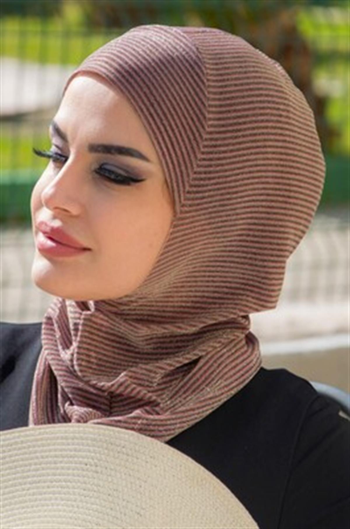 Simli Yüzücü Bonesi