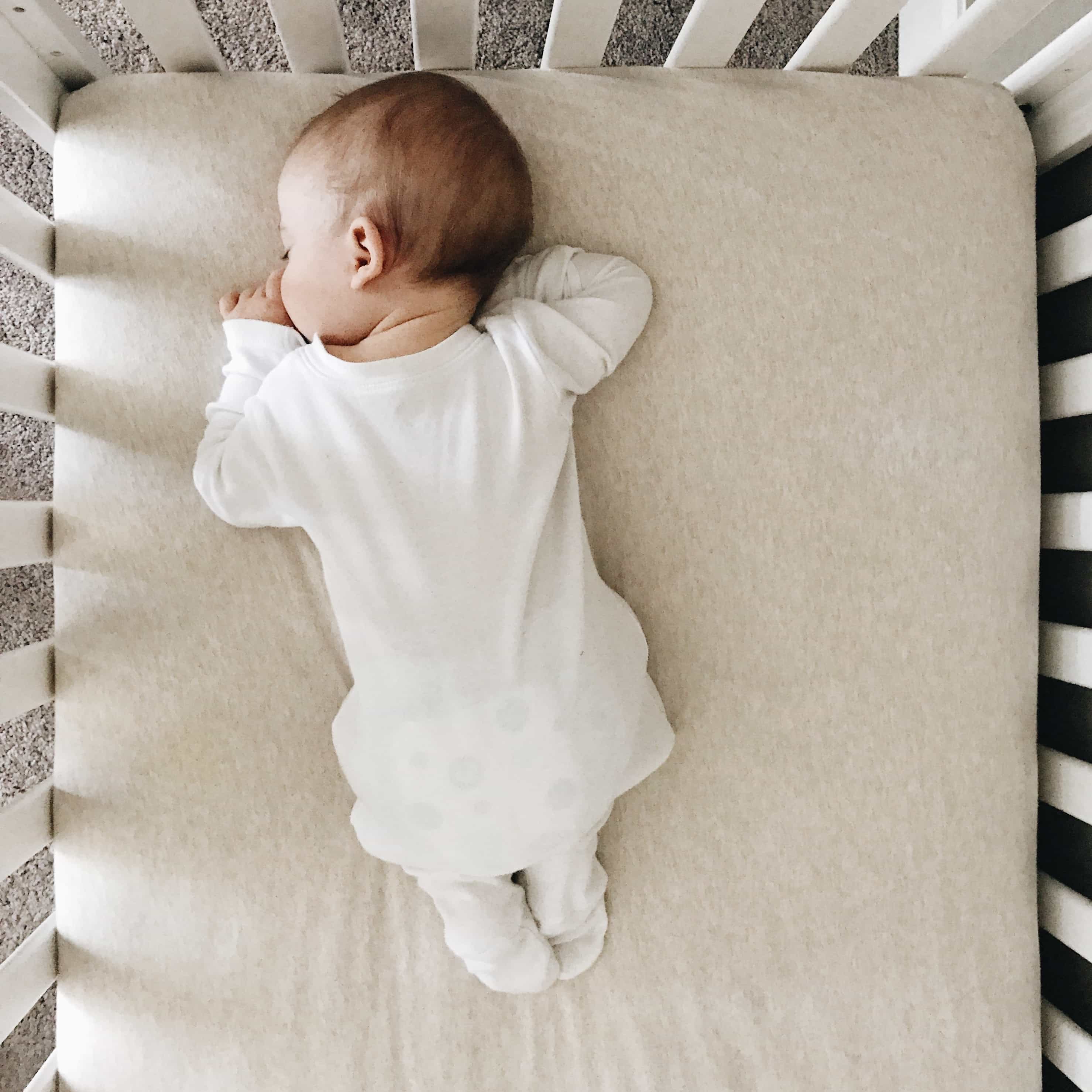 Bebeklerde Yastık Kullanımı Nasıl Olmalı? - Sleep People