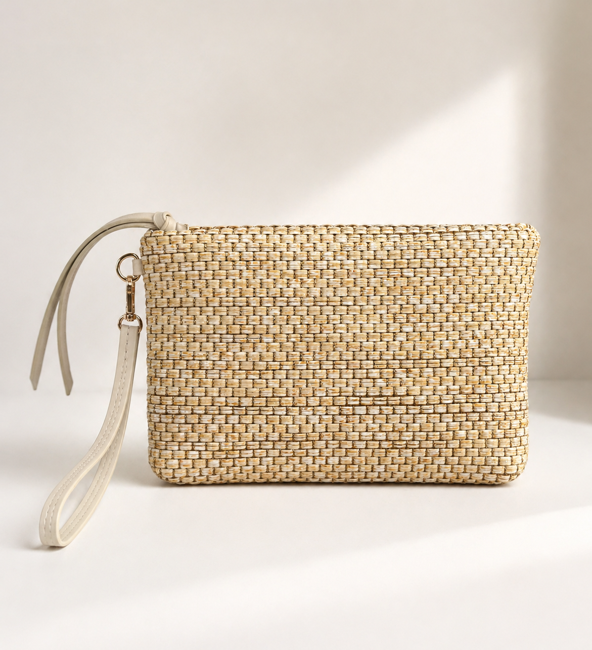 Clutch Çanta – Modern Dokulu Tasarım, Şık & Günlük Kullanım Krem