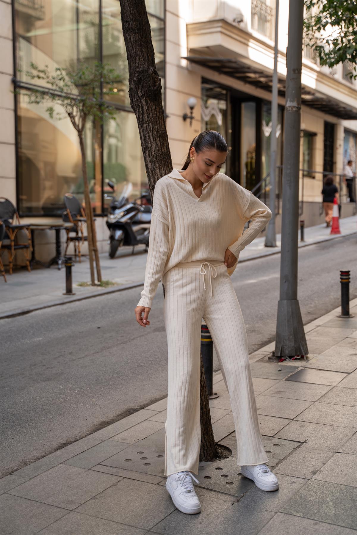 Polo Yaka Fitilli Takım Krem