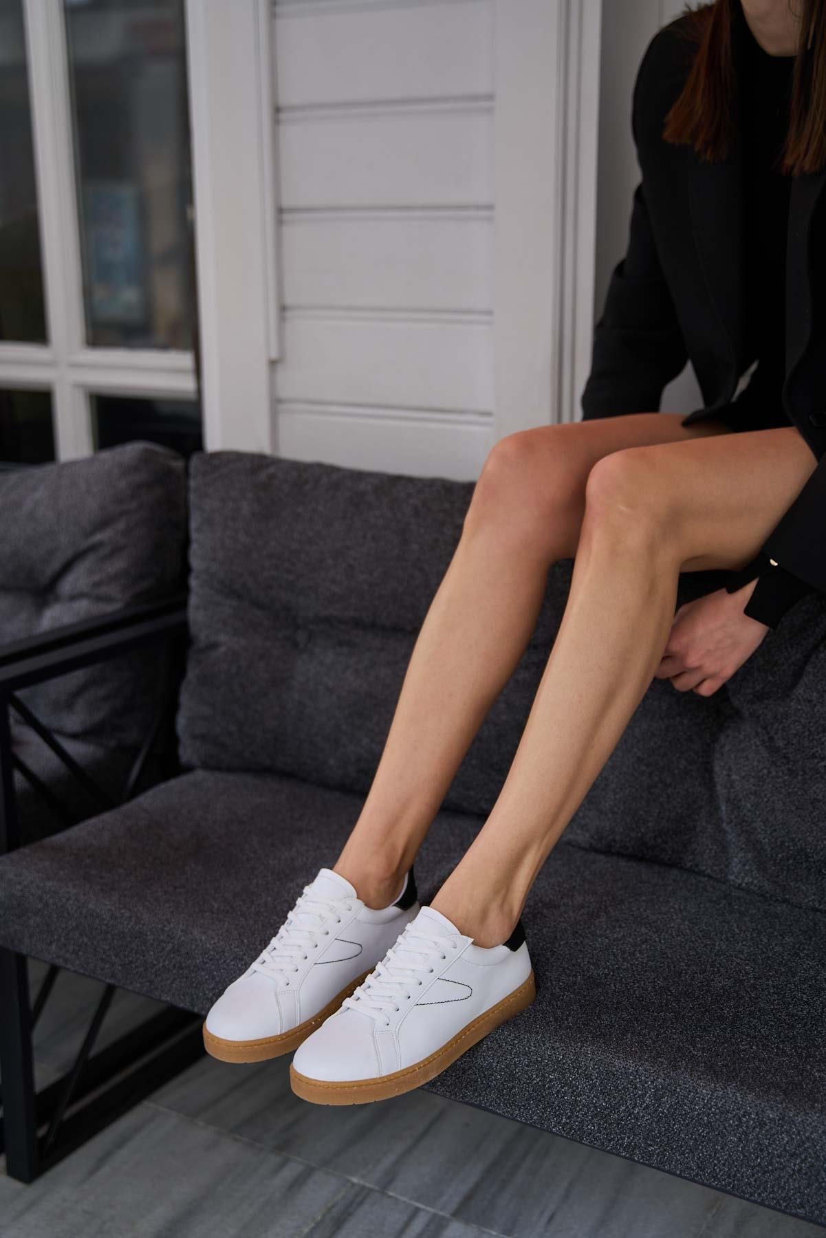 Retro Taban Detaylı Spor Ayakkabı Beyaz-Siyah