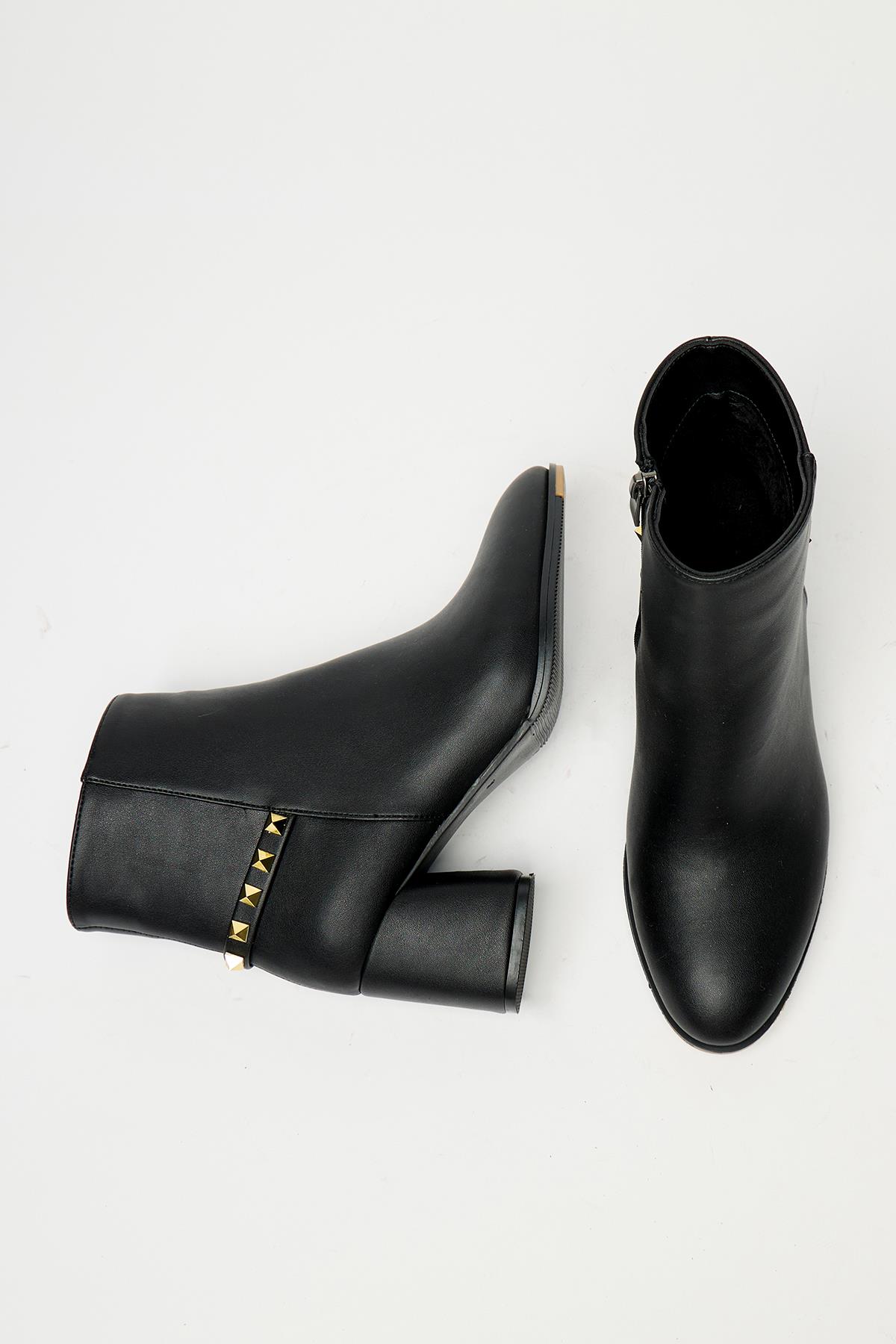 Siyah Gold Zımba Detaylı Blok Topuk Modern Bot Günlük - Şık