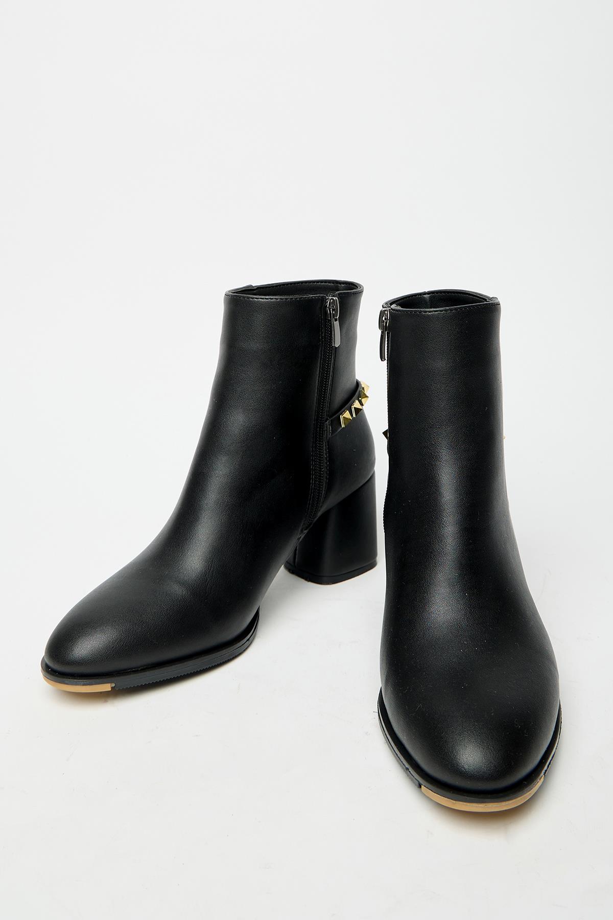 Siyah Gold Zımba Detaylı Blok Topuk Modern Bot Günlük - Şık