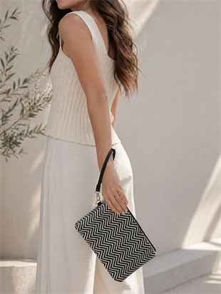 Clutch Çanta – Modern Dokulu Tasarım, Şık & Günlük Kullanım Siyah