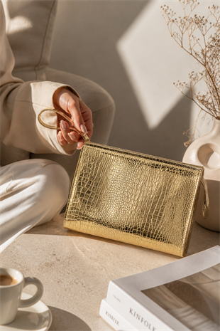 Kadın Portföy Çanta – Şık Tasarım, Günlük & Gece Kullanım Clutch Altın Kroko
