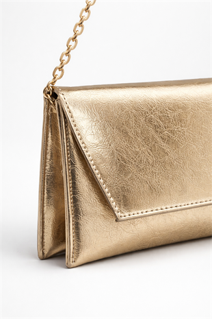 Deri Görünümlü Zincir Askılı Kadın El ve Omuz Çantası – Şık Portföy Clutch Altın