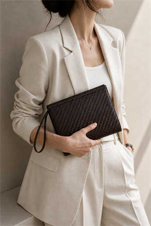 Kadın Portföy Çanta – Şık Tasarım, Günlük & Gece Kullanım Clutch Kahverengi Örgü Desen