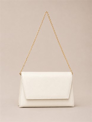 Deri Görünümlü Zincir Askılı Kadın El ve Omuz Çantası – Şık Portföy Clutch Beyaz