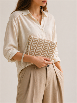 Clutch Çanta – Modern Dokulu Tasarım, Şık & Günlük Kullanım Nude