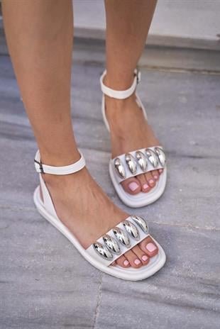 Aksesuarlı Sandalet Beyaz