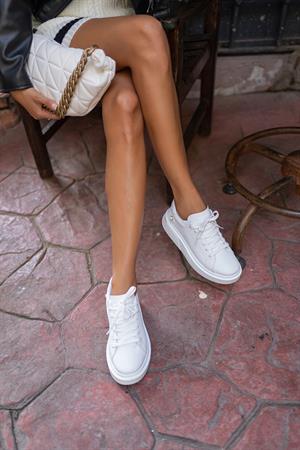 Yuvarlak Burunlu İnci Detaylı Önden Bağcıklı Sneaker Beyaz
