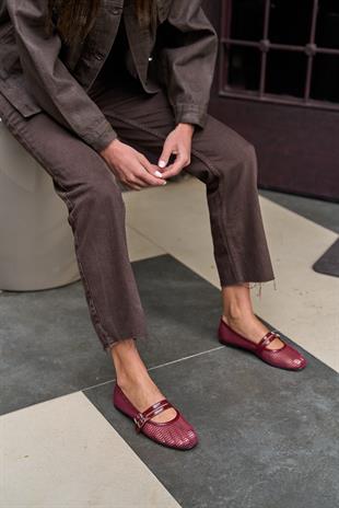 Çift Kemer Detaylı Fileli Babet Bordo