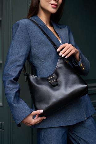 Gold Toka Detaylı  El ve Omuz Çantası Siyah