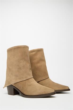 Kadın Camel Süet Hakiki Deri Western Topuklu Bot – Sivri Burun & Fermuar Aksesuarlı