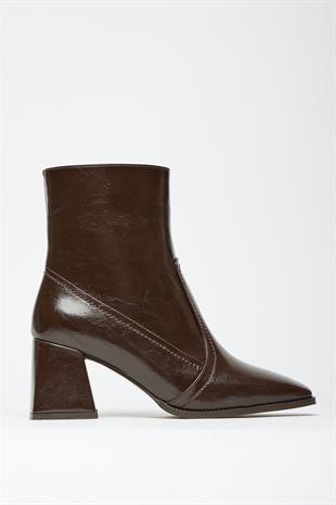 Kadın Kahverengi Rugan Küt Burun Topuklu Bot & Bootie – Fermuarlı Günlük Şık