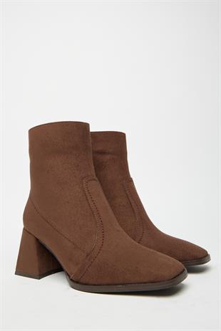 Kadın Kahverengi Süet Küt Burun Topuklu Bot & Bootie – Fermuarlı Günlük Şık