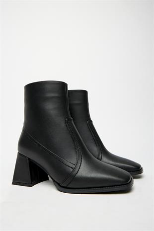 Kadın Siyah  Küt Burun Topuklu Bot & Bootie – Fermuarlı Günlük Şık