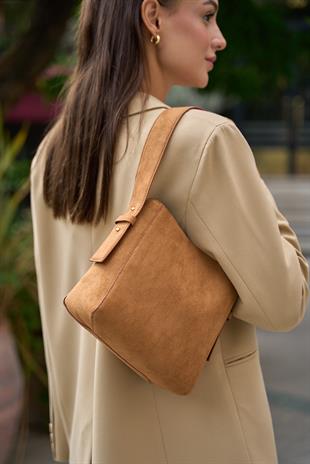 Shopper Yumuşak Deri Ayarlanabilir Askılı Omuz Çantası Taba Süet