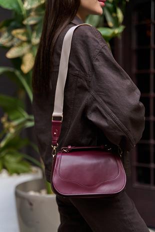 Kapaklı Çapraz Askılı El ve Omuz Çanta Bordo