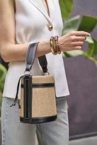 Kontrast Dikişli Kova El ve Omuz  Çanta Siyah Hasır