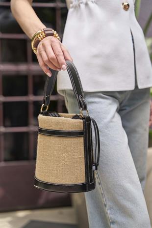 Kontrast Dikişli Kova El ve Omuz  Çanta Siyah Hasır