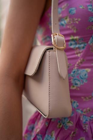 Alba Sade Tasarım Kapaklı Kadın Kol Çantası - Krem