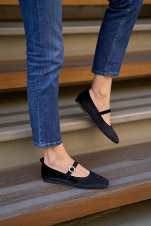 Küt Burunlu Tek Bantlı Babet Siyah Kadife