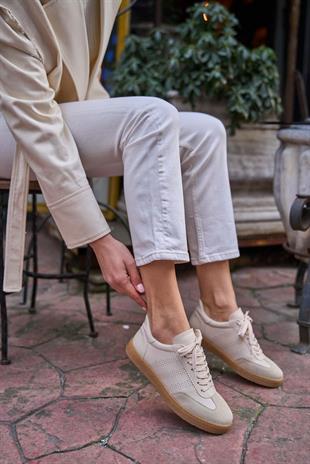 Logo Detaylı Spor Ayakkabı Bej