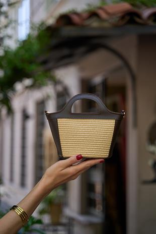 Mini Hasır Detaylı Çapraz Çanta Kahverengi Hasır