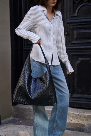 Siyah Örgü Desenli Omuz Çantası – Zarif & Lüks Görünüm