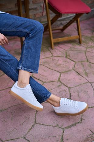 Retro Taban Detaylı Spor Ayakkabı Beyaz