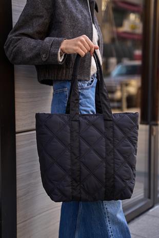 Taken Kapitone Desen Puf Kadın Çanta - Siyah