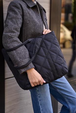 Taken Kapitone Desen Puf Kadın Çanta - Siyah