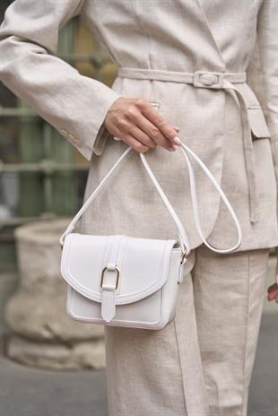Tokalı Deri Görünümlü Mini  El ve Omuz Çantası Beyaz